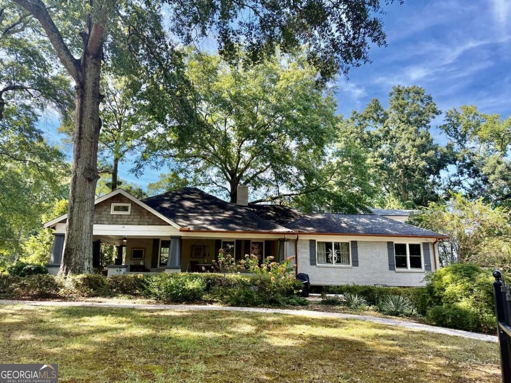 2262 Ridgedale Road NE, Atlanta, GA 30317 — exterior