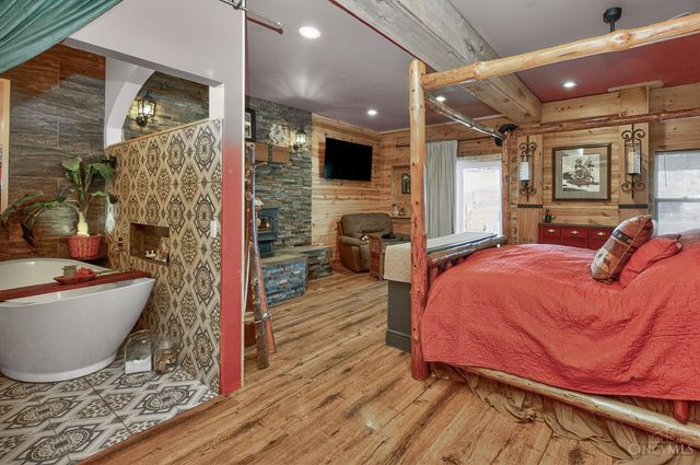 1954 Main Street, Goshen Twp, OH 45122