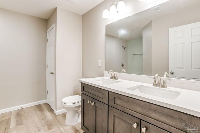 5553 Berrybrook Cr, Pace, FL 32571