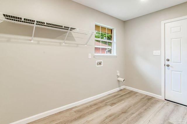 5553 Berrybrook Cr, Pace, FL 32571