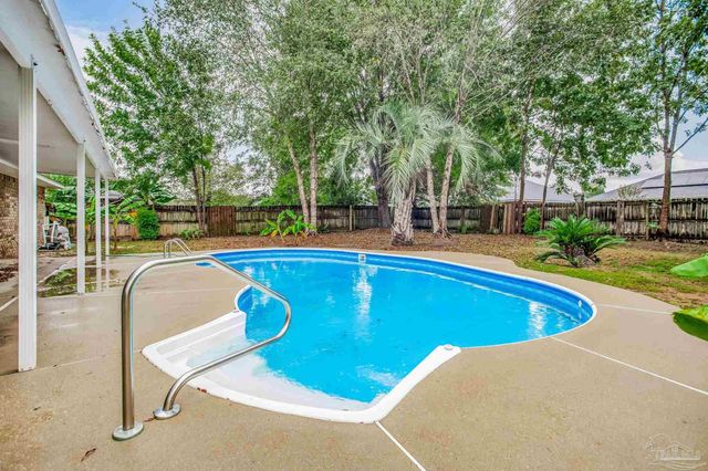 5553 Berrybrook Cr, Pace, FL 32571