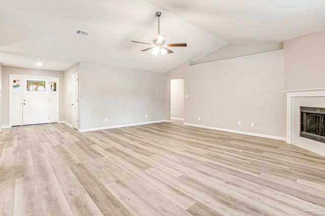 5553 Berrybrook Cr, Pace, FL 32571