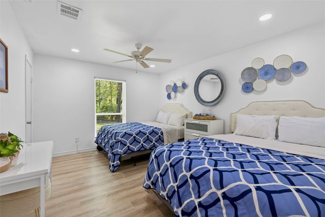 106 Lynne Street, Mabank, TX 75156