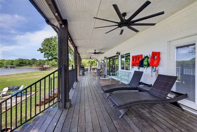 106 Lynne Street, Mabank, TX 75156