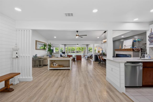 106 Lynne Street, Mabank, TX 75156