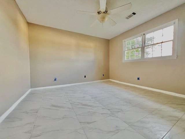 5262 Lanford Springs SW Court, Lilburn, GA 30047