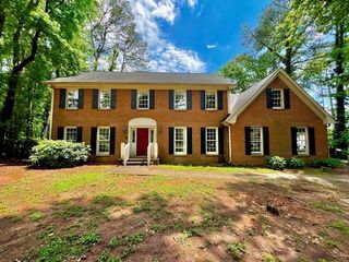 5262 Lanford Springs SW Court, Lilburn, GA 30047