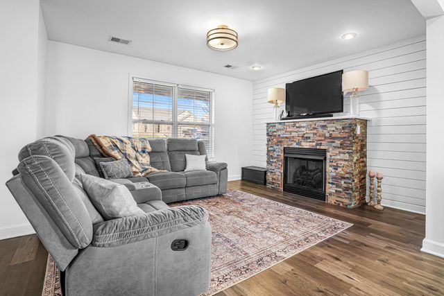 104 Ocaso Court, Georgetown, KY 40324