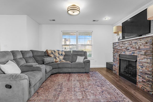 104 Ocaso Court, Georgetown, KY 40324