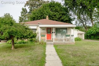 4487 Clippert Street, Dearborn Heights, MI 48125