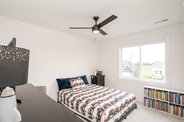 2609 Blooming Heights Drive, Norwalk, IA 50211