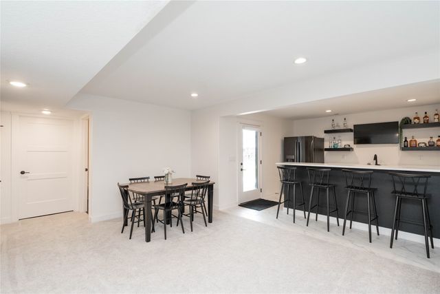 2609 Blooming Heights Drive, Norwalk, IA 50211