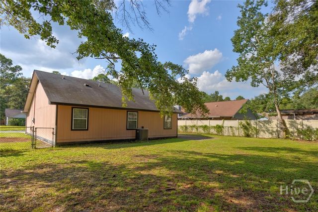 819 Ridgewood Way, Hinesville, GA 31313