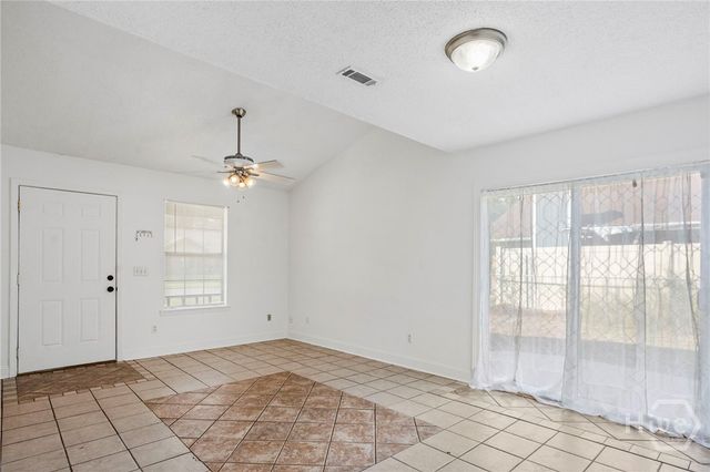 819 Ridgewood Way, Hinesville, GA 31313