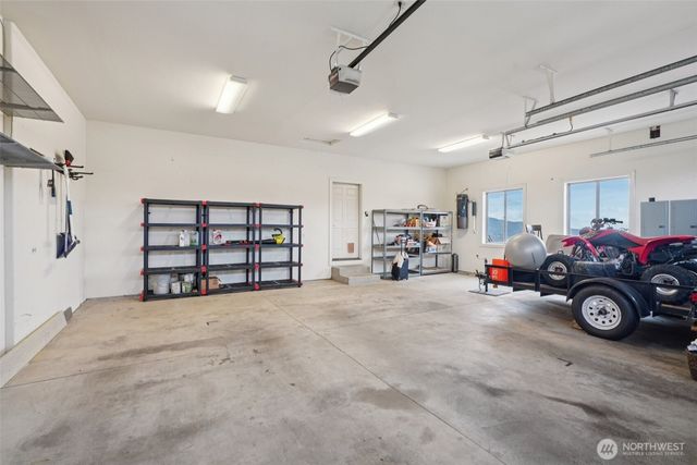 49 Essex Drive, Kelso, WA 98626