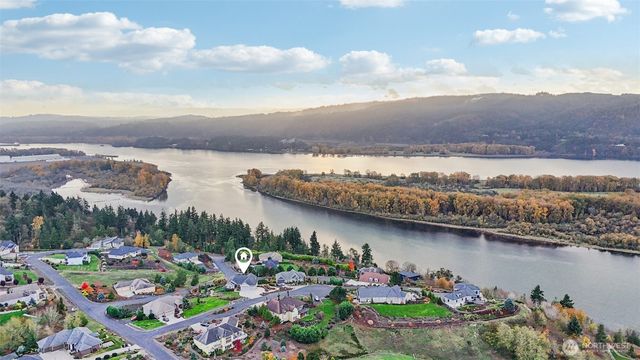 49 Essex Drive, Kelso, WA 98626