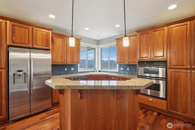 49 Essex Drive, Kelso, WA 98626