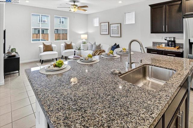 2092 Cottonwood St., Pittsburg, CA 94565