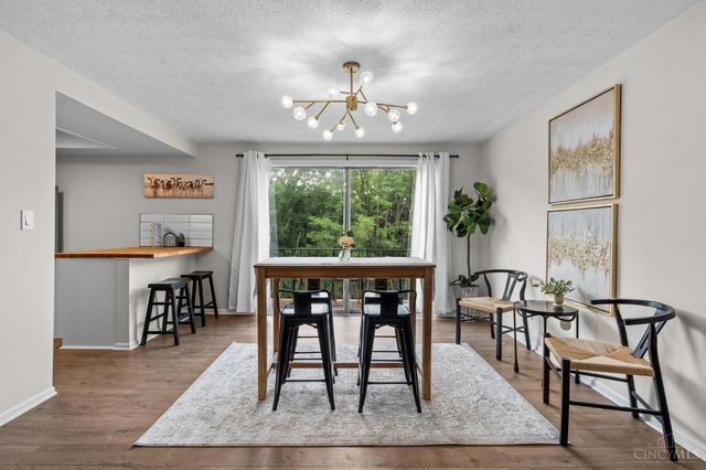 2717 N Kings Arms Circle, Centerville, OH 45440