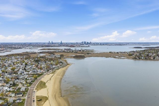 141 Bromfield St, Quincy, MA 02170