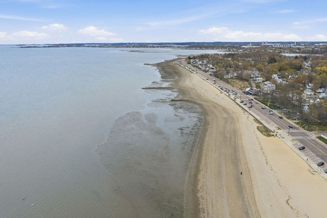 141 Bromfield St, Quincy, MA 02170