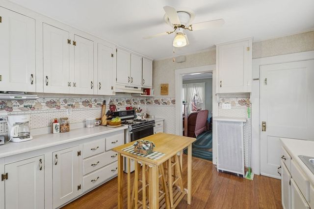 141 Bromfield St, Quincy, MA 02170