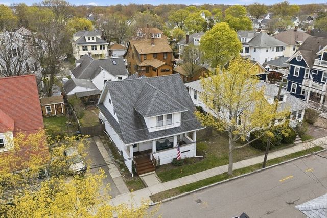 141 Bromfield St, Quincy, MA 02170