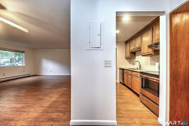 20 Leslie Road B, Bridgeport, CT 06606