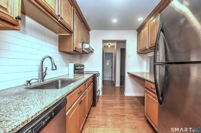 20 Leslie Road B, Bridgeport, CT 06606