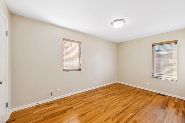 8900 31st Street 8, Brookfield, IL 60513