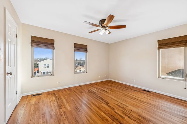 8900 31st Street 8, Brookfield, IL 60513