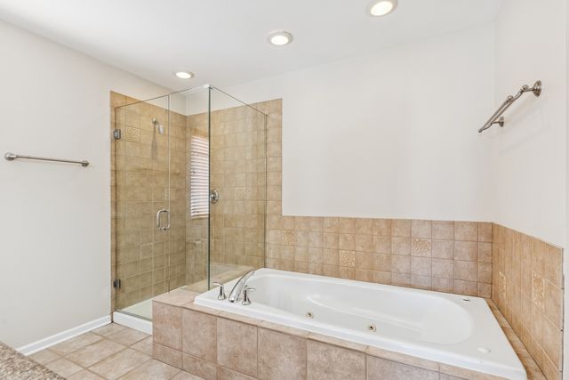 8900 31st Street 8, Brookfield, IL 60513