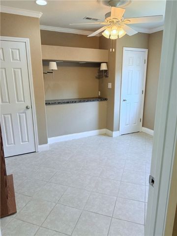 553 S 12th St, Aransas Pass, TX 78336