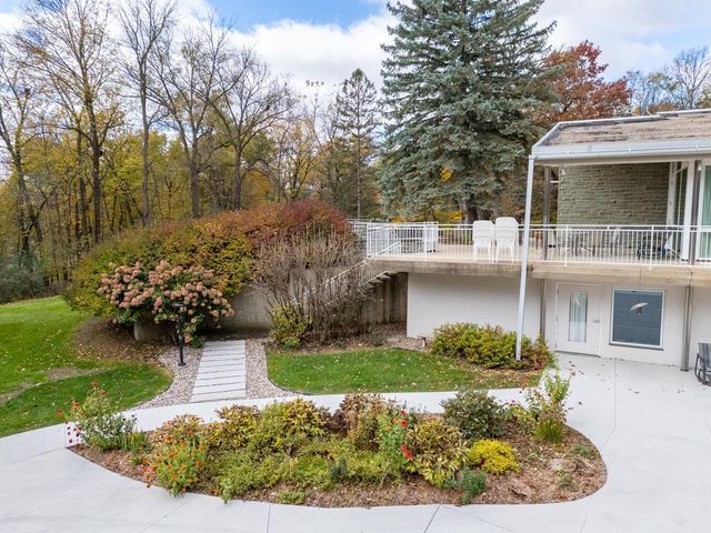 5650 Weatherhill Road SW, Rochester, MN 55902