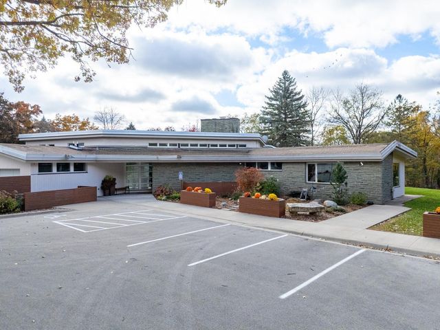 5650 Weatherhill Road SW, Rochester, MN 55902