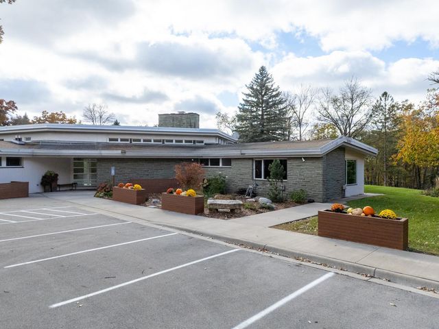 5650 Weatherhill Road SW, Rochester, MN 55902