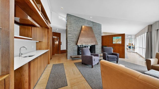 5650 Weatherhill Road SW, Rochester, MN 55902