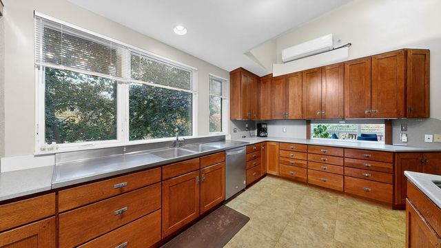 5650 Weatherhill Road SW, Rochester, MN 55902