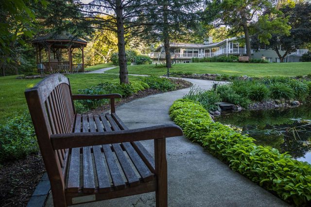 5650 Weatherhill Road SW, Rochester, MN 55902