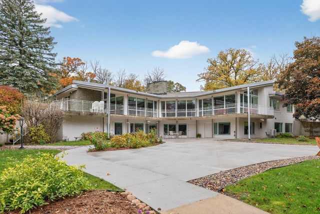 5650 Weatherhill Road SW, Rochester, MN 55902