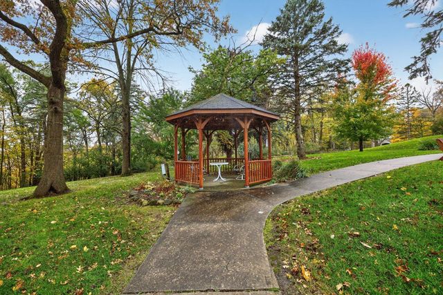 5650 Weatherhill Road SW, Rochester, MN 55902