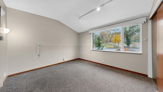 5650 Weatherhill Road SW, Rochester, MN 55902