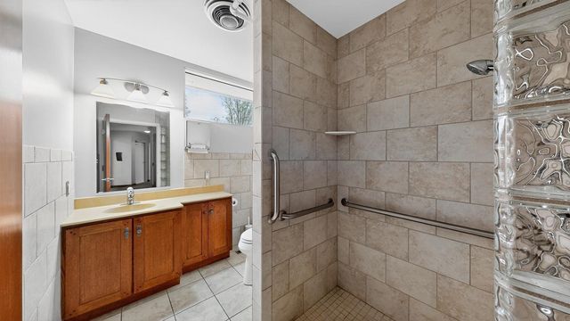 5650 Weatherhill Road SW, Rochester, MN 55902