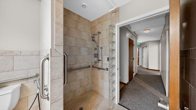 5650 Weatherhill Road SW, Rochester, MN 55902