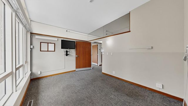 5650 Weatherhill Road SW, Rochester, MN 55902