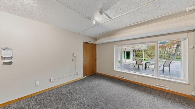 5650 Weatherhill Road SW, Rochester, MN 55902