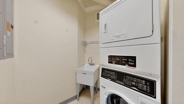 5650 Weatherhill Road SW, Rochester, MN 55902