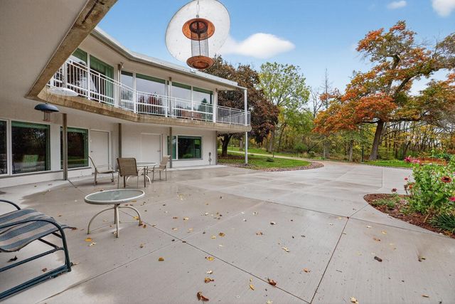 5650 Weatherhill Road SW, Rochester, MN 55902