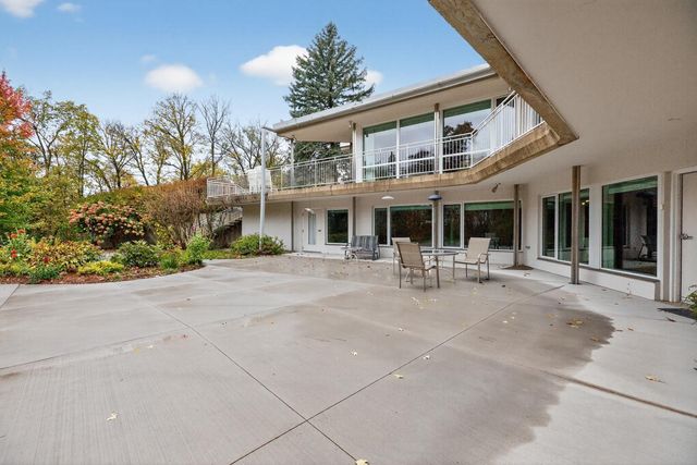 5650 Weatherhill Road SW, Rochester, MN 55902