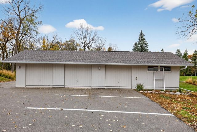 5650 Weatherhill Road SW, Rochester, MN 55902